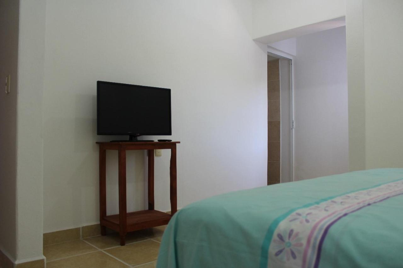 Sunset House Zihuatanejo Apart otel Dış mekan fotoğraf